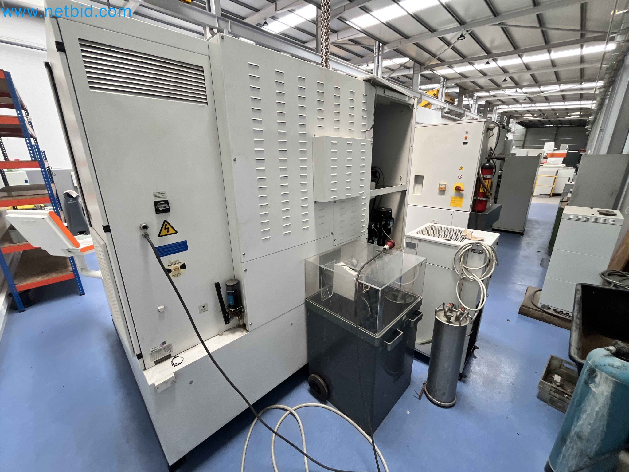 Aukce kovozpracujících stroju z nekolika uzavrených podniku v Portugalsku-11