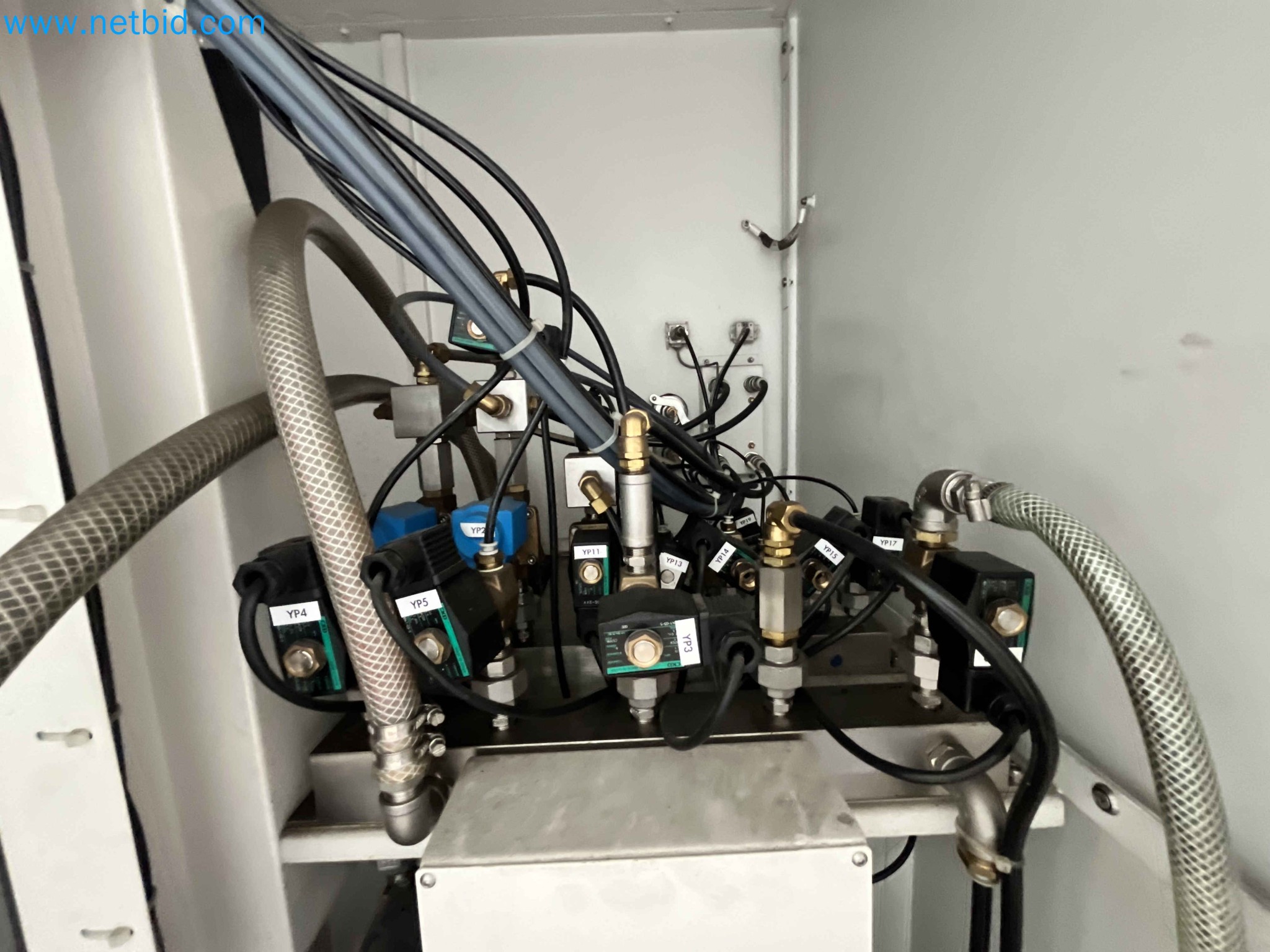 Aukce kovozpracujících stroju z nekolika uzavrených podniku v Portugalsku-17