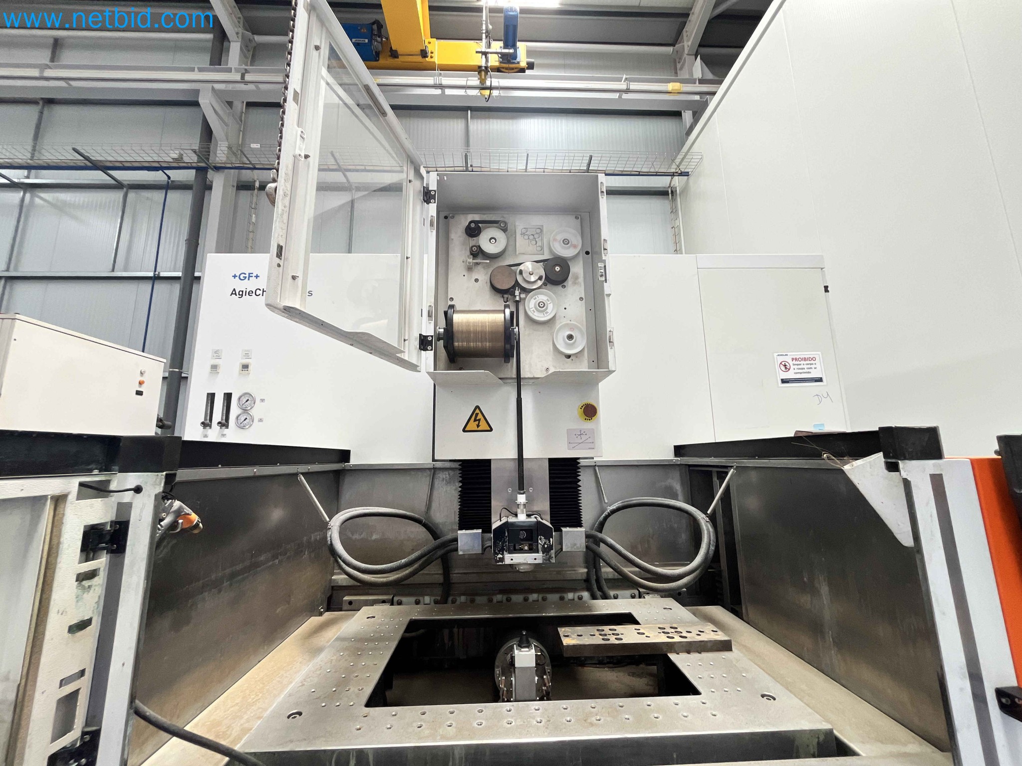 Aukce kovozpracujících stroju z nekolika uzavrených podniku v Portugalsku-39