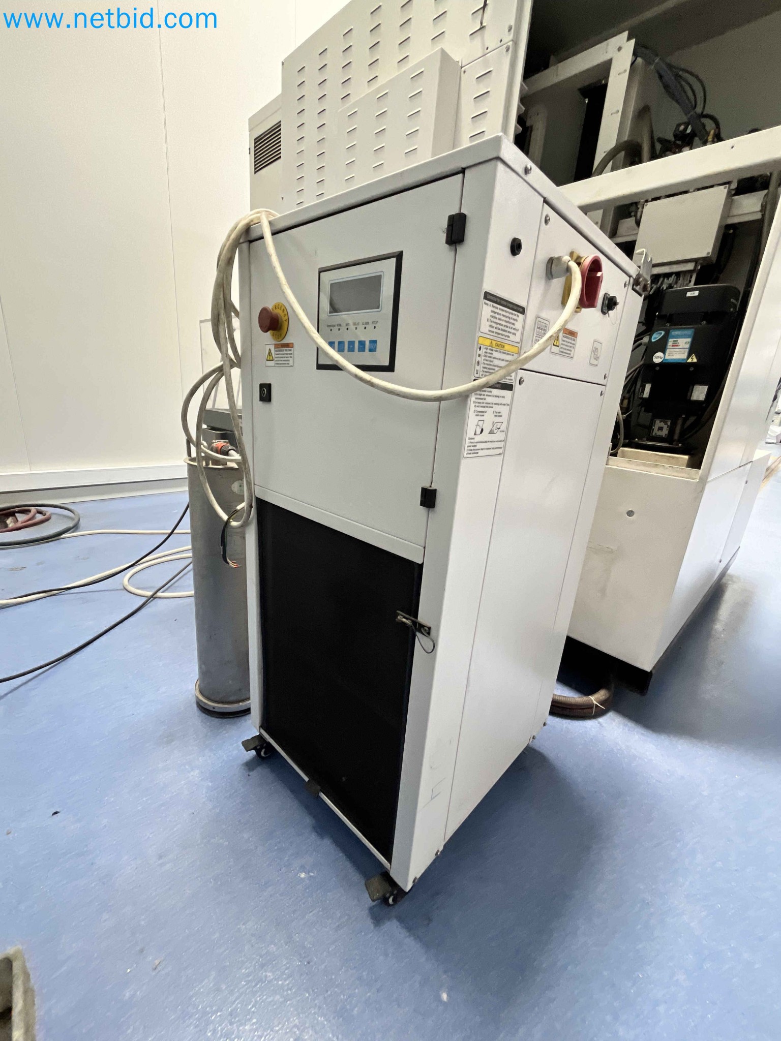 Aukce kovozpracujících stroju z nekolika uzavrených podniku v Portugalsku-7