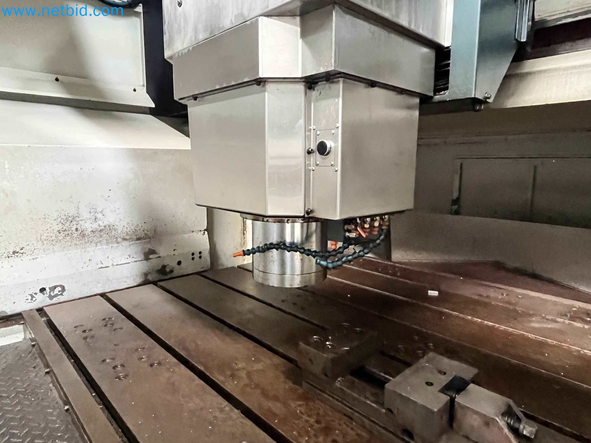 Aukce kovozpracujících stroju z nekolika uzavrených podniku v Portugalsku-8