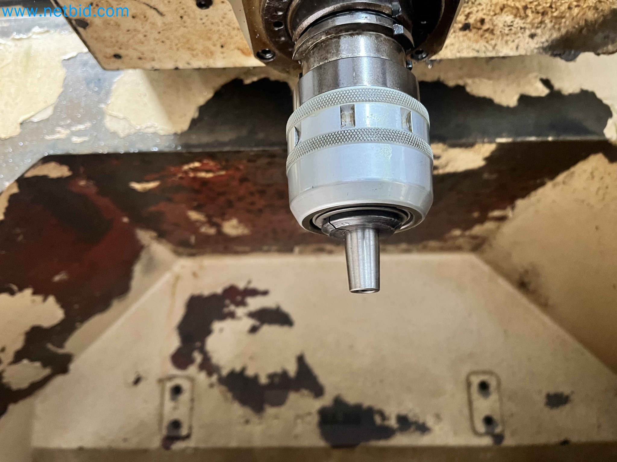 Aukce kovozpracujících stroju z nekolika uzavrených podniku v Portugalsku-5