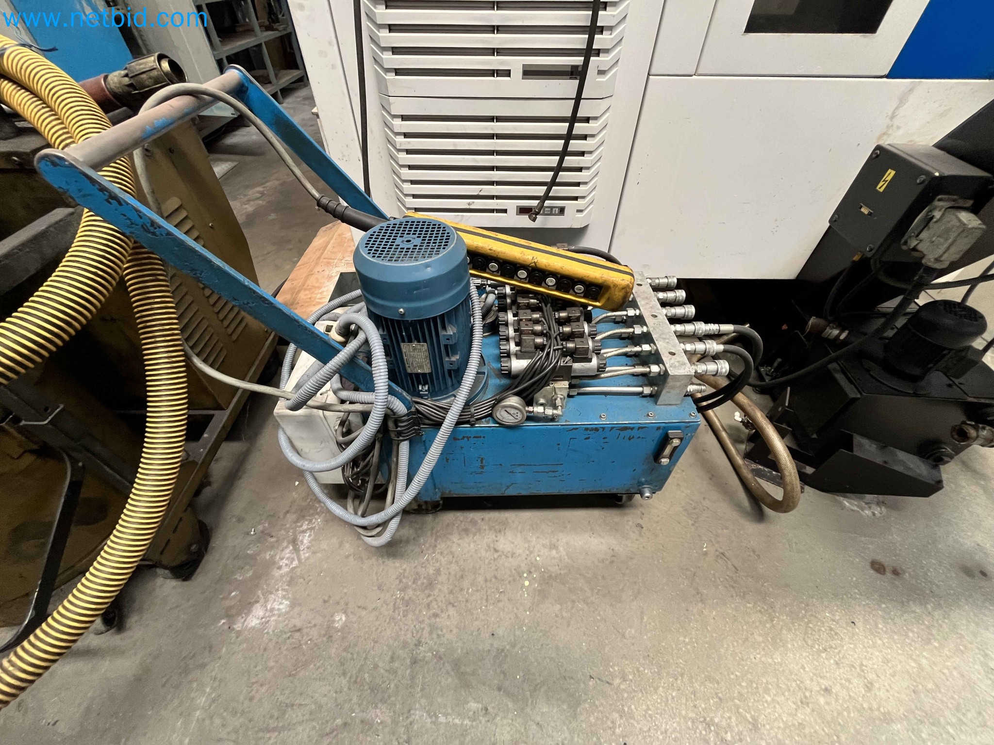 Aukce kovozpracujících stroju z nekolika uzavrených podniku v Portugalsku-9