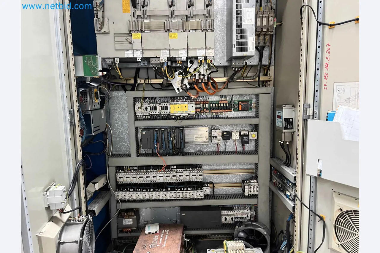 Komplette Werkstatten-Schließung – Hochwertige Maschinen für die Metallbearbeitung-28