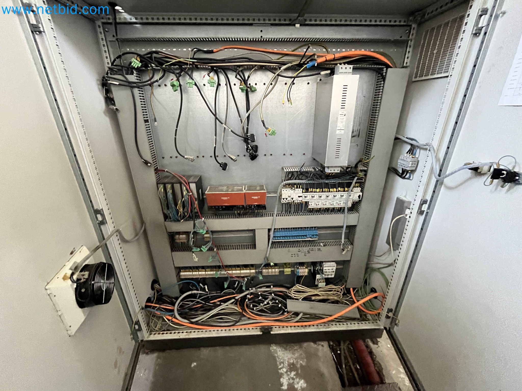 Auction of Metalworking Machinery from Multiple Business Closures in Portugal-7