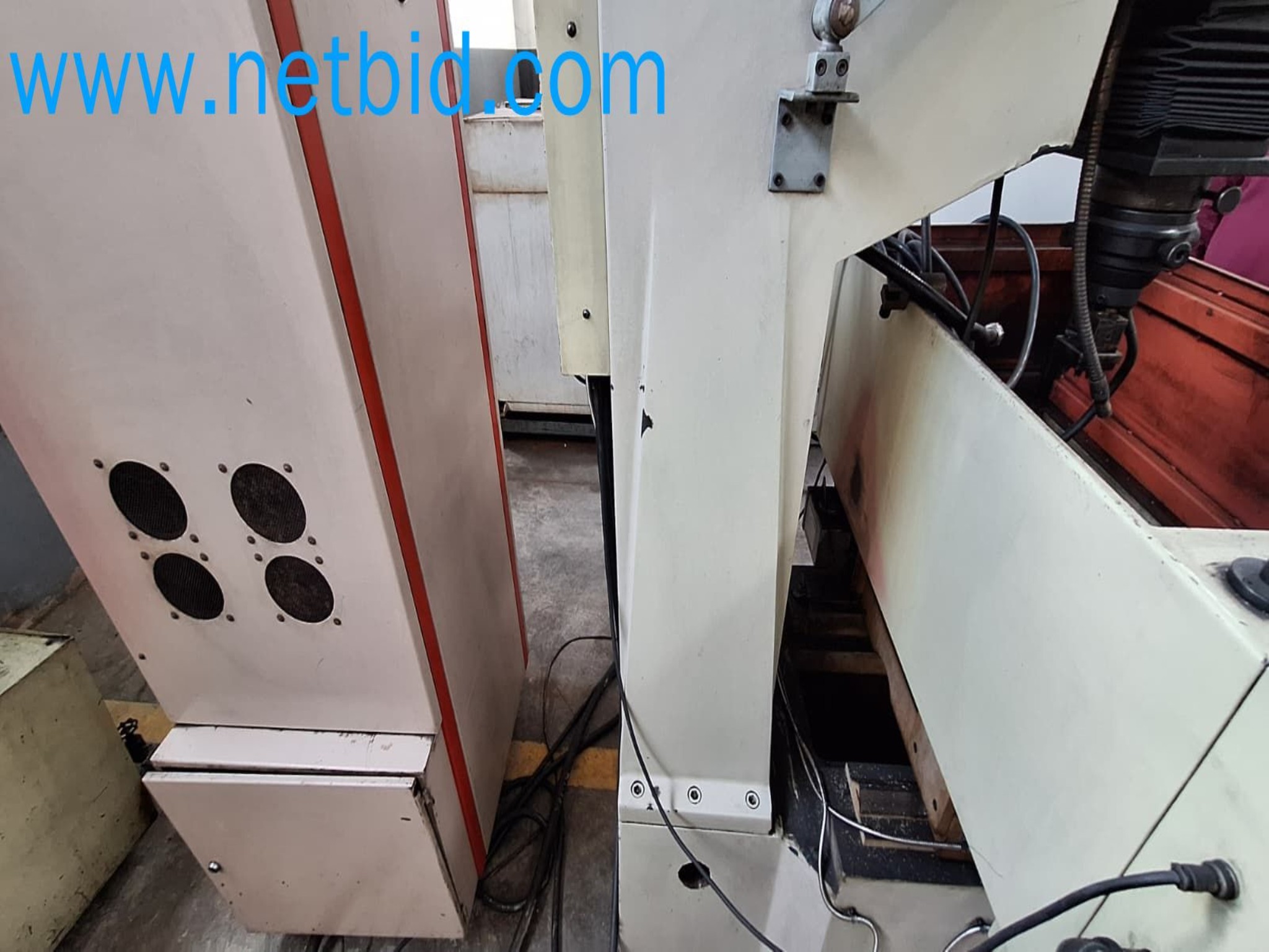 Auction of Metalworking Machinery from Multiple Business Closures in Portugal-5