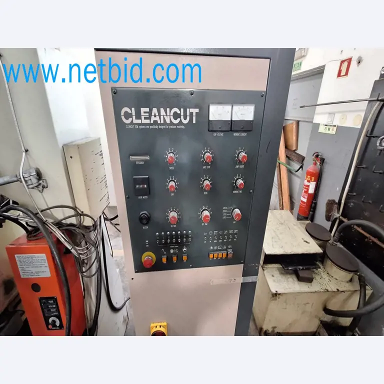 Komplette Werkstatten-Schließung – Hochwertige Maschinen für die Metallbearbeitung-7