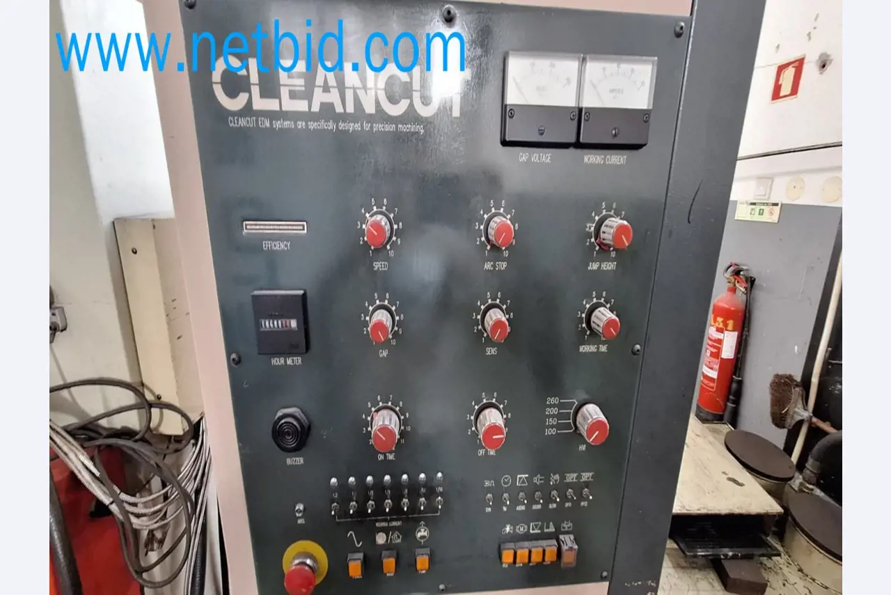 Komplette Werkstatten-Schließung – Hochwertige Maschinen für die Metallbearbeitung-8