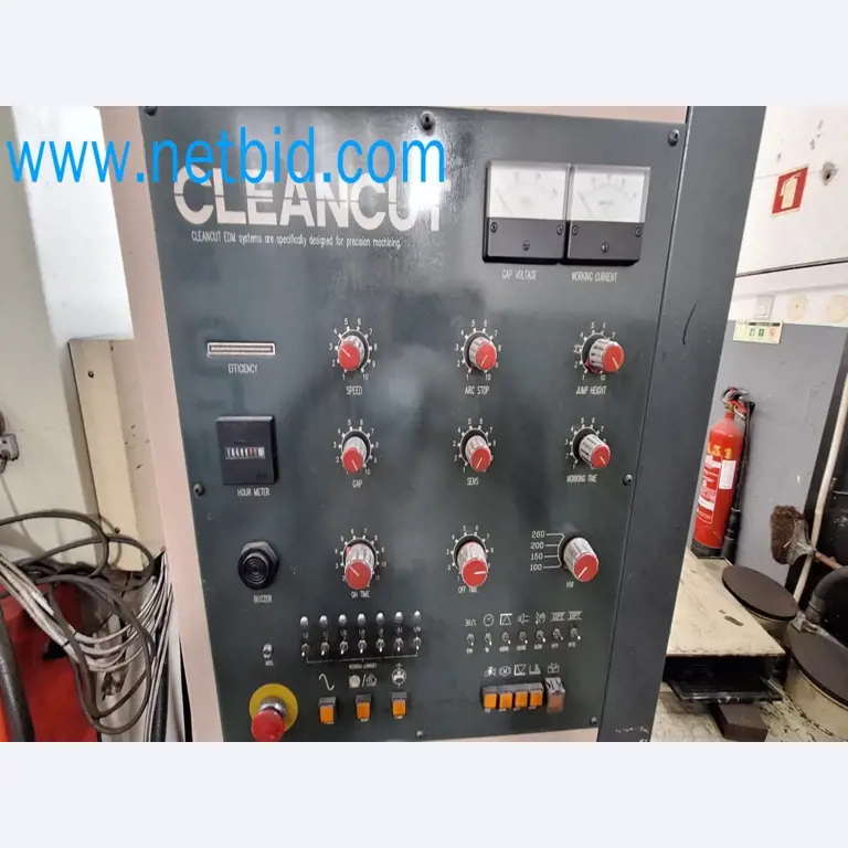 Komplette Werkstatten-Schließung – Hochwertige Maschinen für die Metallbearbeitung-8