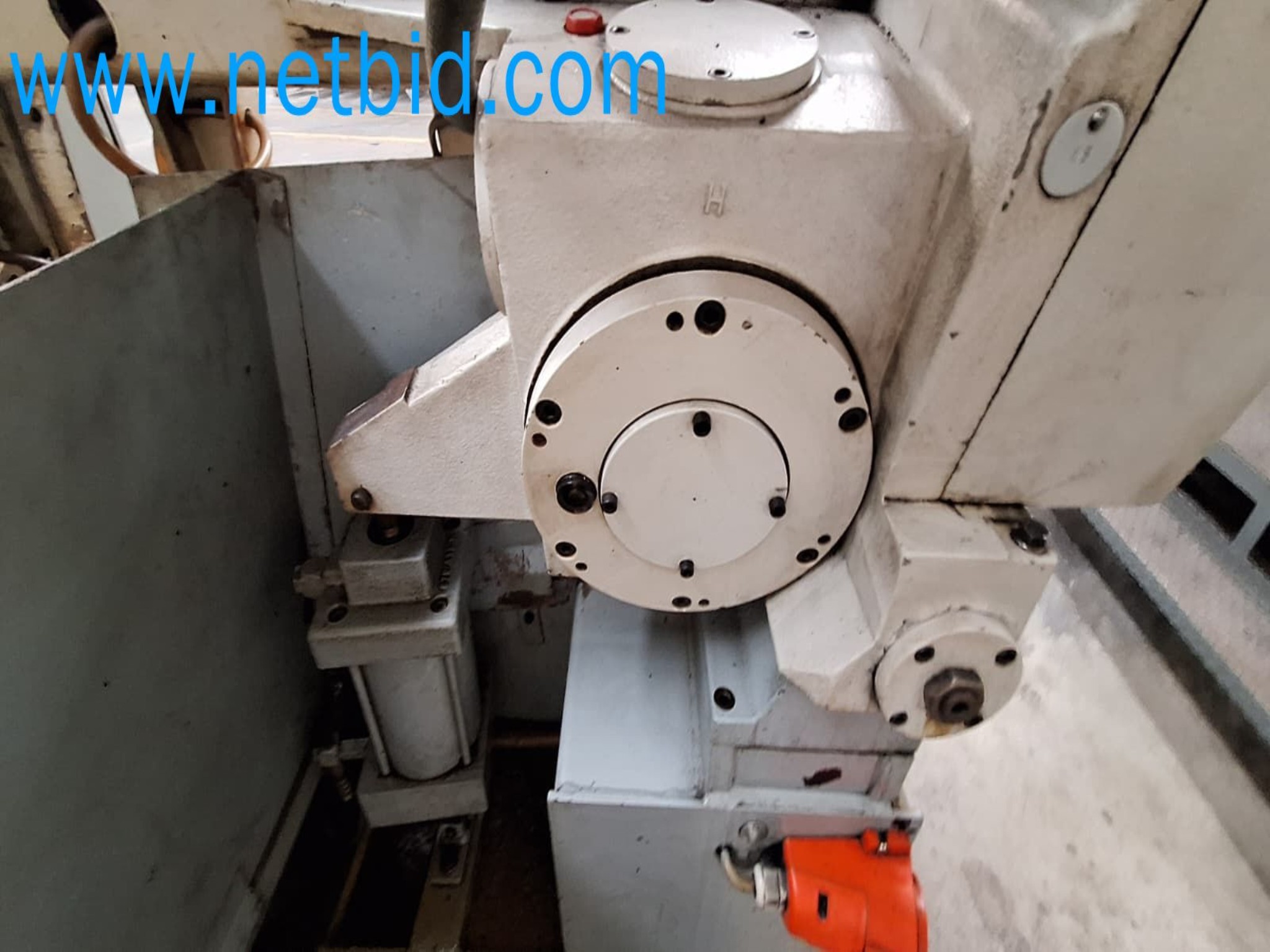 Auction of Metalworking Machinery from Multiple Business Closures in Portugal-21