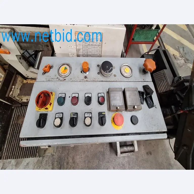 Komplette Werkstatten-Schließung – Hochwertige Maschinen für die Metallbearbeitung-5