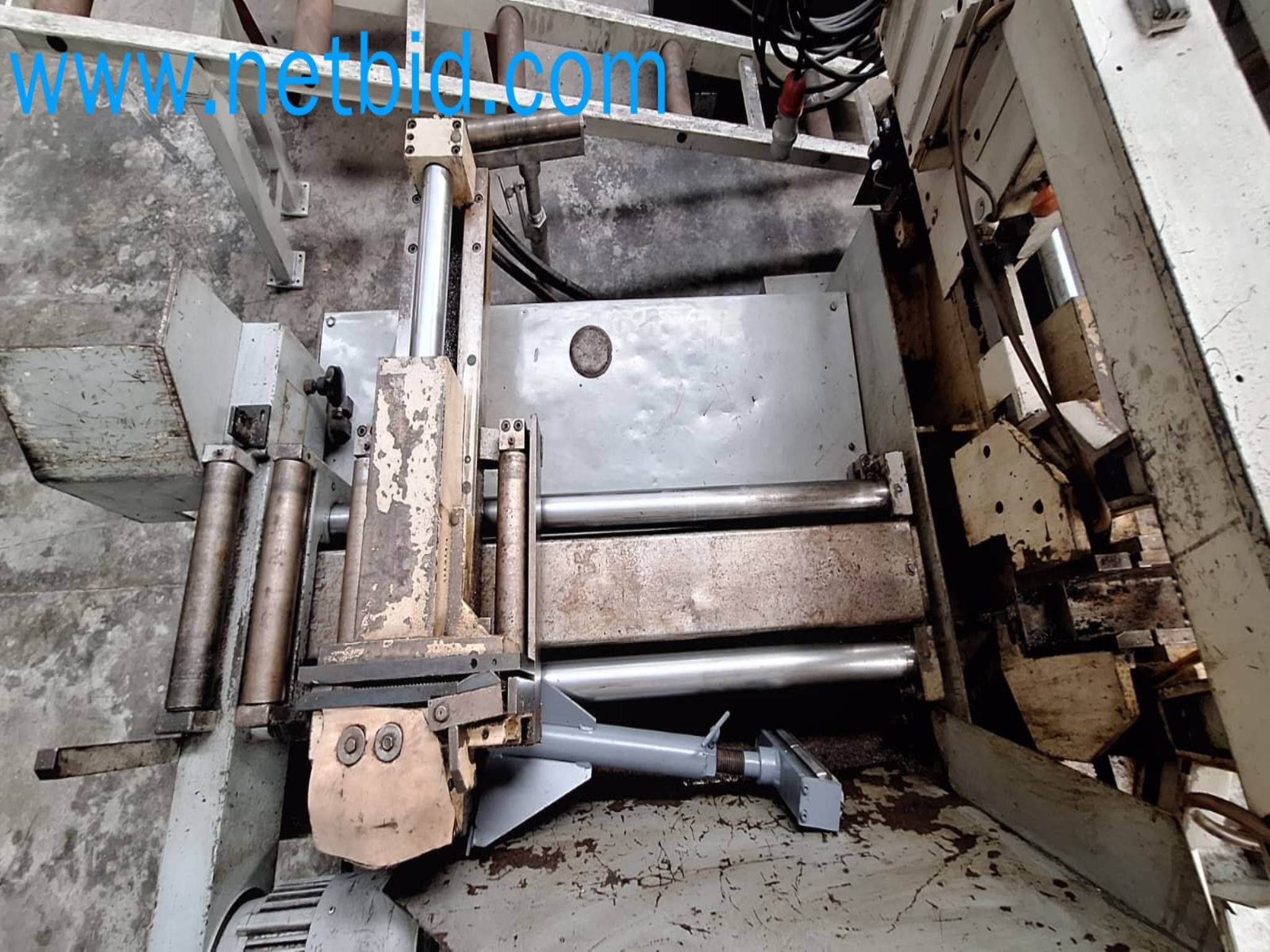 Auction of Metalworking Machinery from Multiple Business Closures in Portugal-8