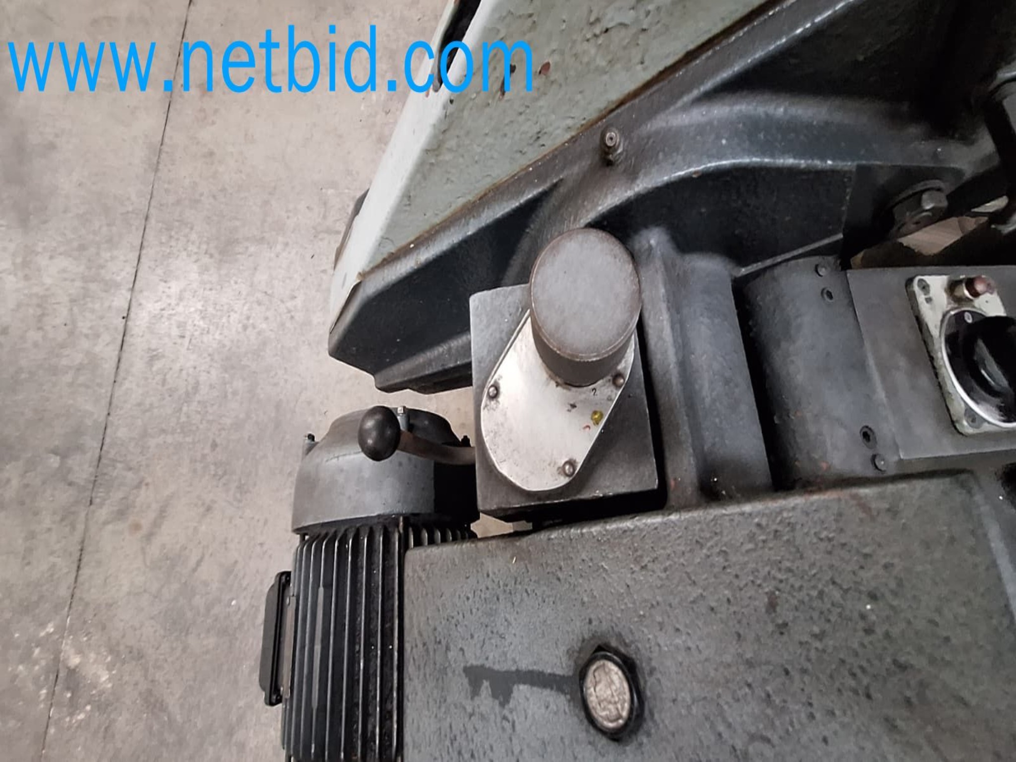 Auction of Metalworking Machinery from Multiple Business Closures in Portugal-5