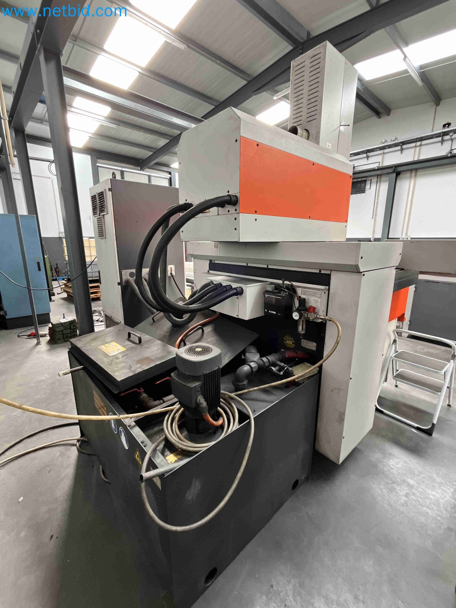 Auktion von Metallbearbeitungsmaschinen aus mehreren Unternehmensschließungen in Portugal-11