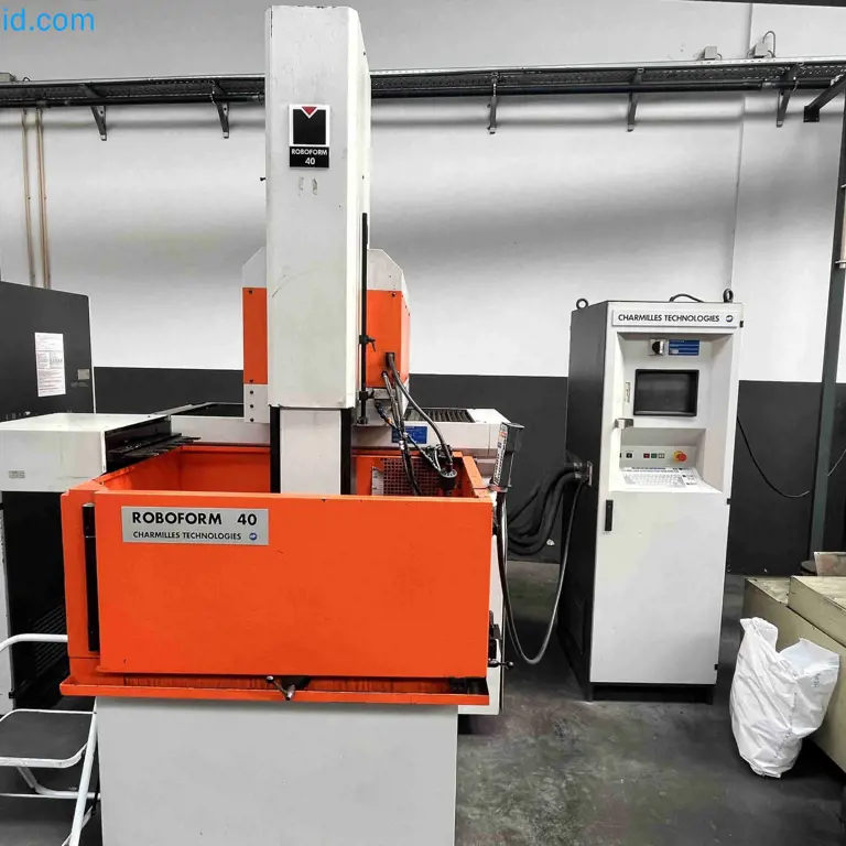 Senkerodiermaschine CHARMILLES ROBOFORM 40