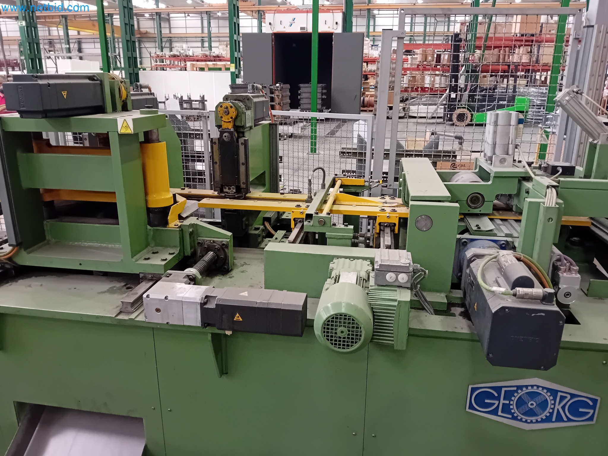 Installation de découpe longitudinale de tôles de transformateur-10