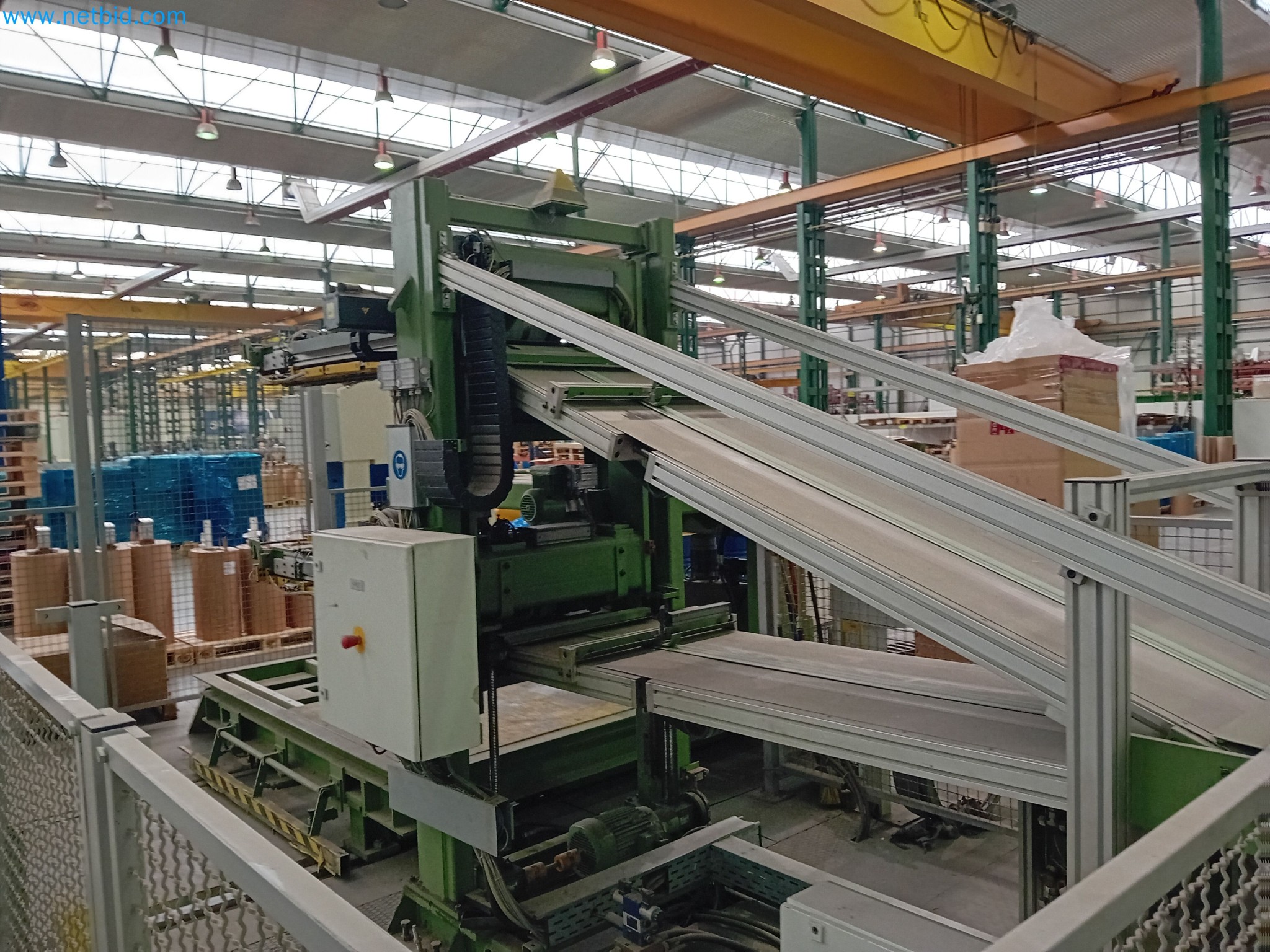 Installation de découpe longitudinale de tôles de transformateur-16