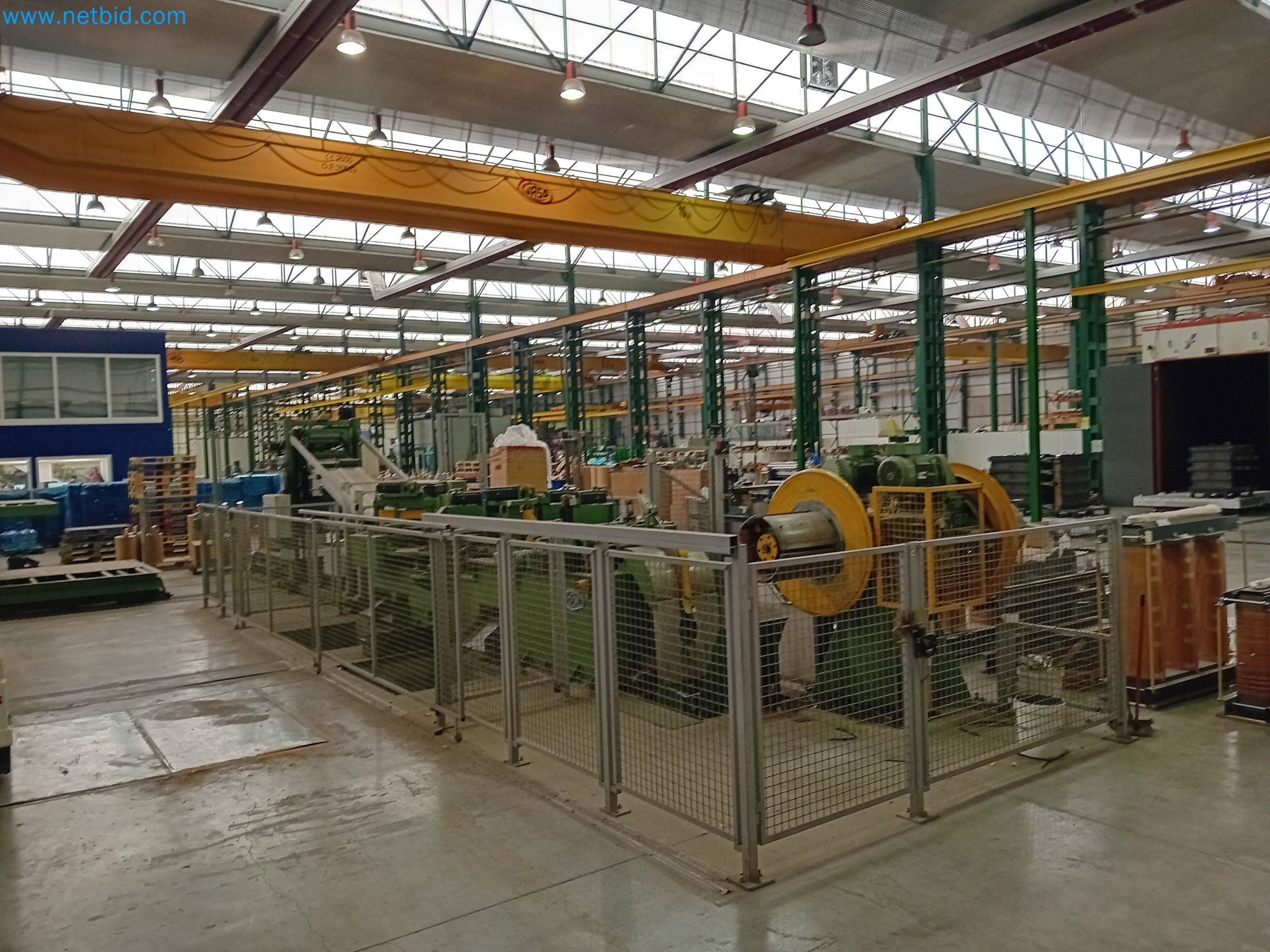 Installation de découpe longitudinale de tôles de transformateur-1