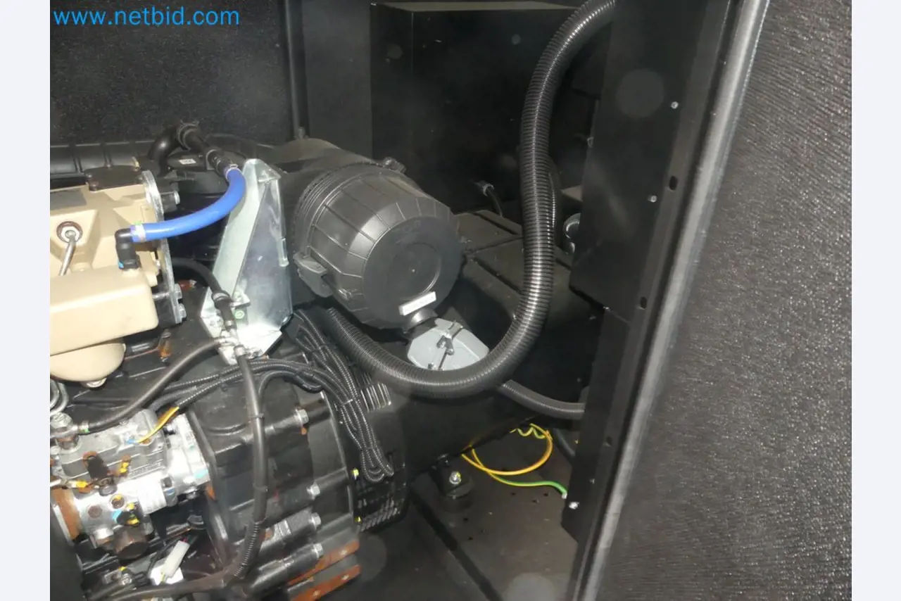 Fahrzeuge und Maschinen für die Bereiche Umwelttechnik, Recyclingwirtschaft, Holz, u.a.-11