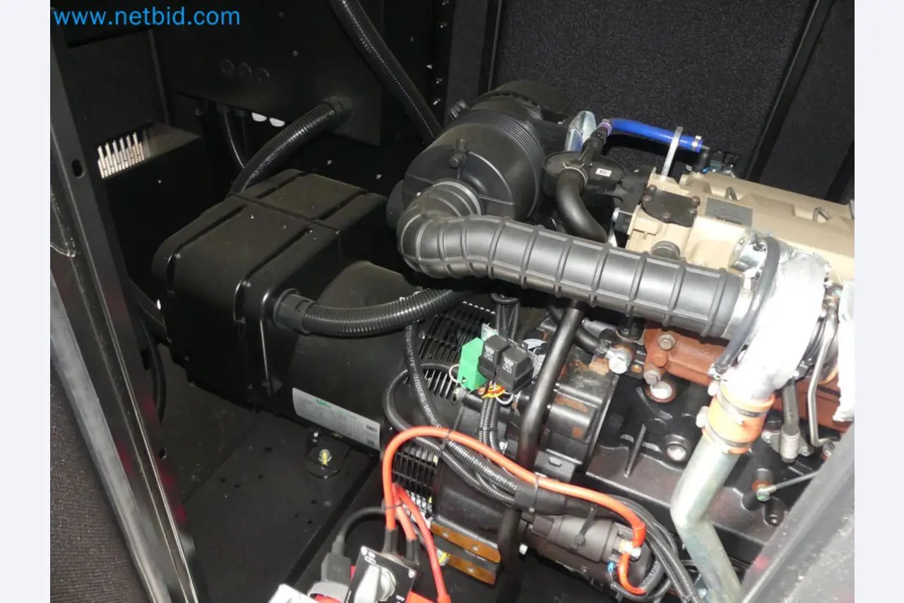 Fahrzeuge und Maschinen für die Bereiche Umwelttechnik, Recyclingwirtschaft, Holz, u.a.-4