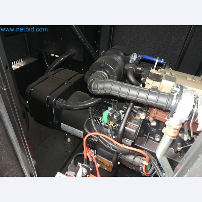 Fahrzeuge und Maschinen für die Bereiche Umwelttechnik, Recyclingwirtschaft, Holz, u.a.-4