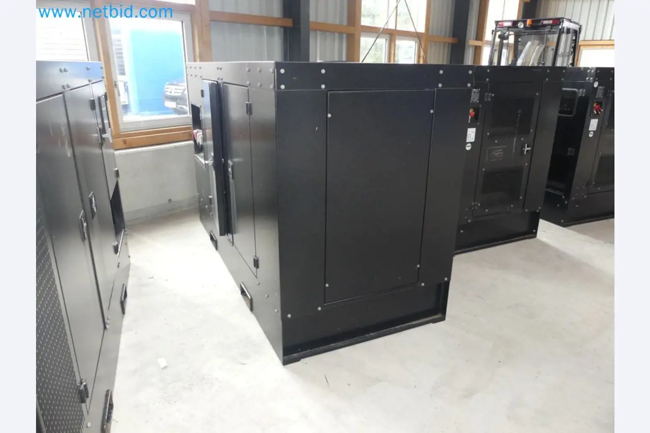 Fahrzeuge und Maschinen für die Bereiche Umwelttechnik, Recyclingwirtschaft, Holz, u.a.-8