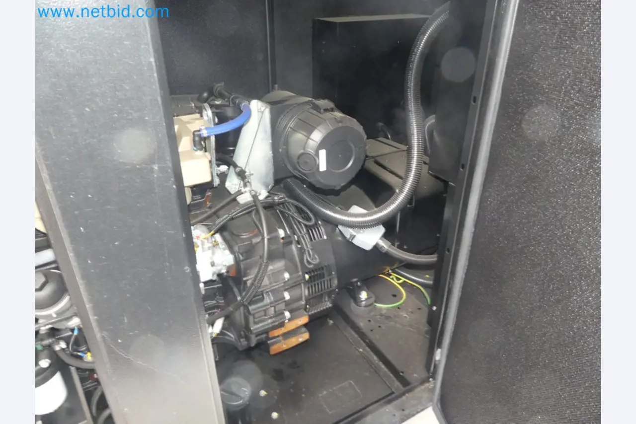 Fahrzeuge und Maschinen für die Bereiche Umwelttechnik, Recyclingwirtschaft, Holz, u.a.-3