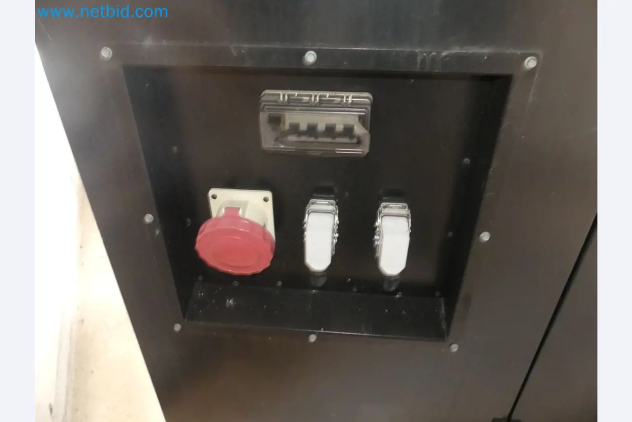 Fahrzeuge und Maschinen für die Bereiche Umwelttechnik, Recyclingwirtschaft, Holz, u.a.-9