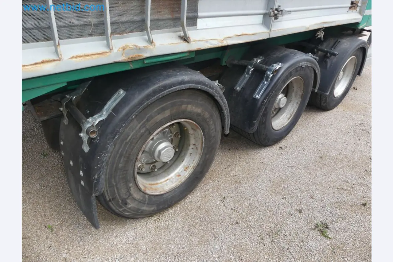 Fahrzeuge und Maschinen für die Bereiche Umwelttechnik, Recyclingwirtschaft, Holz, u.a.-32