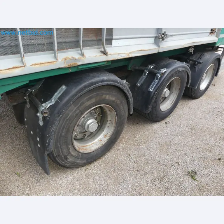 Fahrzeuge und Maschinen für die Bereiche Umwelttechnik, Recyclingwirtschaft, Holz, u.a.-32