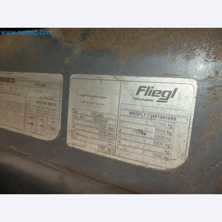 Fahrzeuge und Maschinen für die Bereiche Umwelttechnik, Recyclingwirtschaft, Holz, u.a.-44