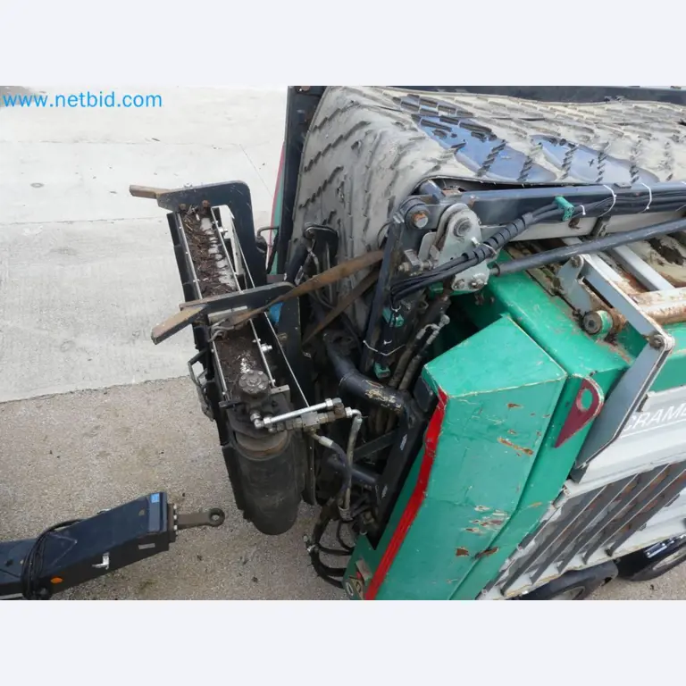 Fahrzeuge und Maschinen für die Bereiche Umwelttechnik, Recyclingwirtschaft, Holz, u.a.-66