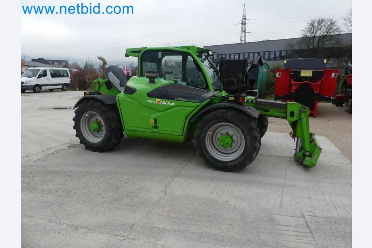 Kompakter Teleskoplader MERLO TF35.7-115 und Kompostier-/Trennanlagensystem Compostdetective CD 3012-12