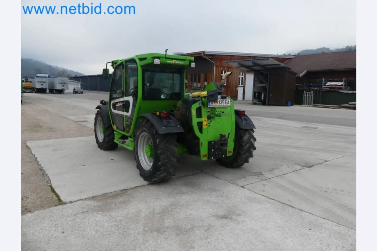 Kompakter Teleskoplader MERLO TF35.7-115 und Kompostier-/Trennanlagensystem Compostdetective CD 3012-21