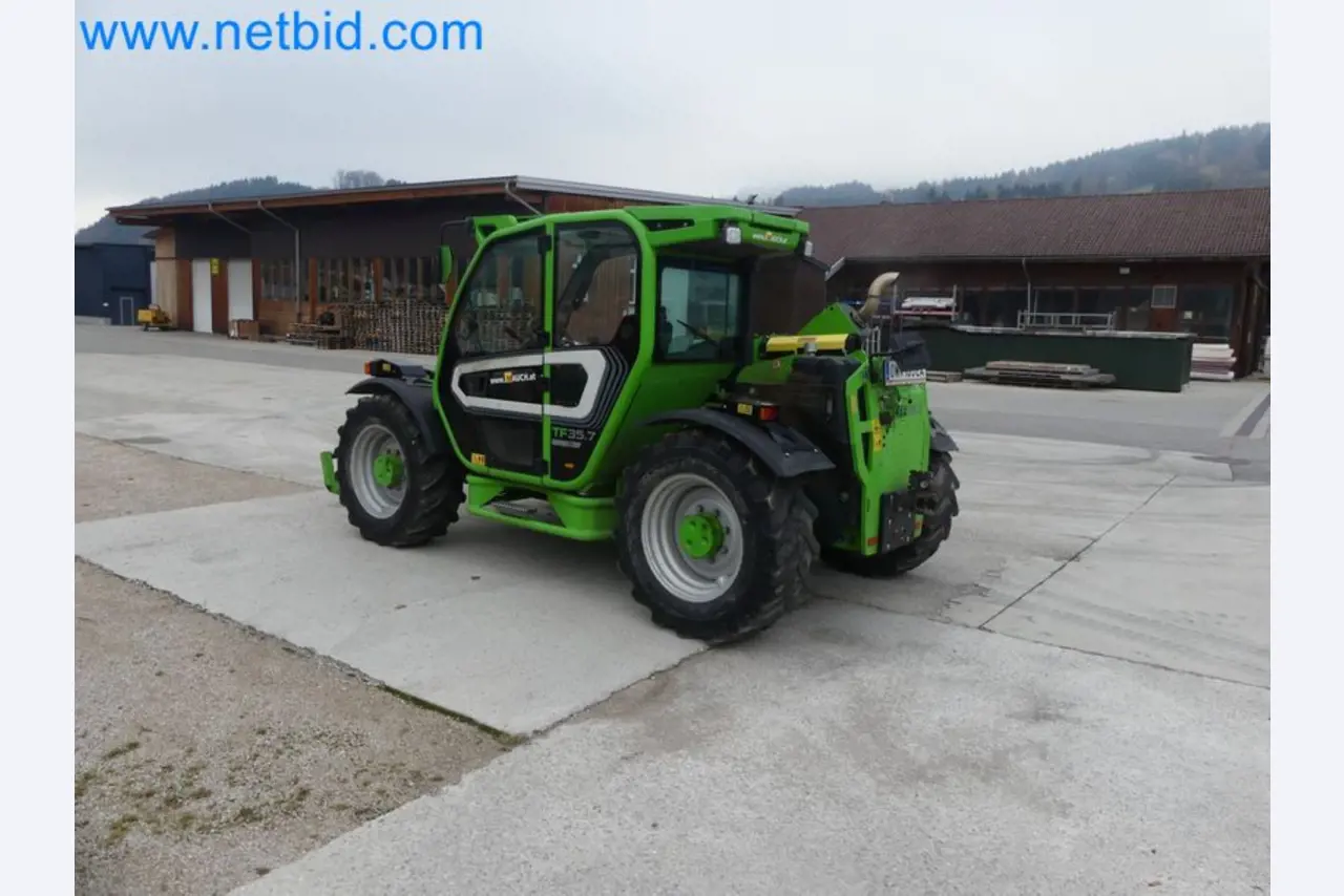 Kompakter Teleskoplader MERLO TF35.7-115 und Kompostier-/Trennanlagensystem Compostdetective CD 3012-25