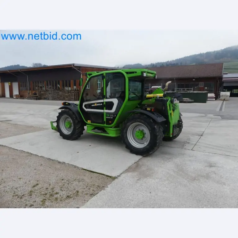 Kompakter Teleskoplader MERLO TF35.7-115 und Kompostier-/Trennanlagensystem Compostdetective CD 3012-26