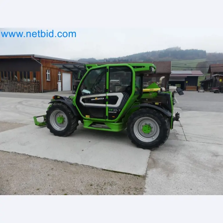 Kompakter Teleskoplader MERLO TF35.7-115 und Kompostier-/Trennanlagensystem Compostdetective CD 3012-28