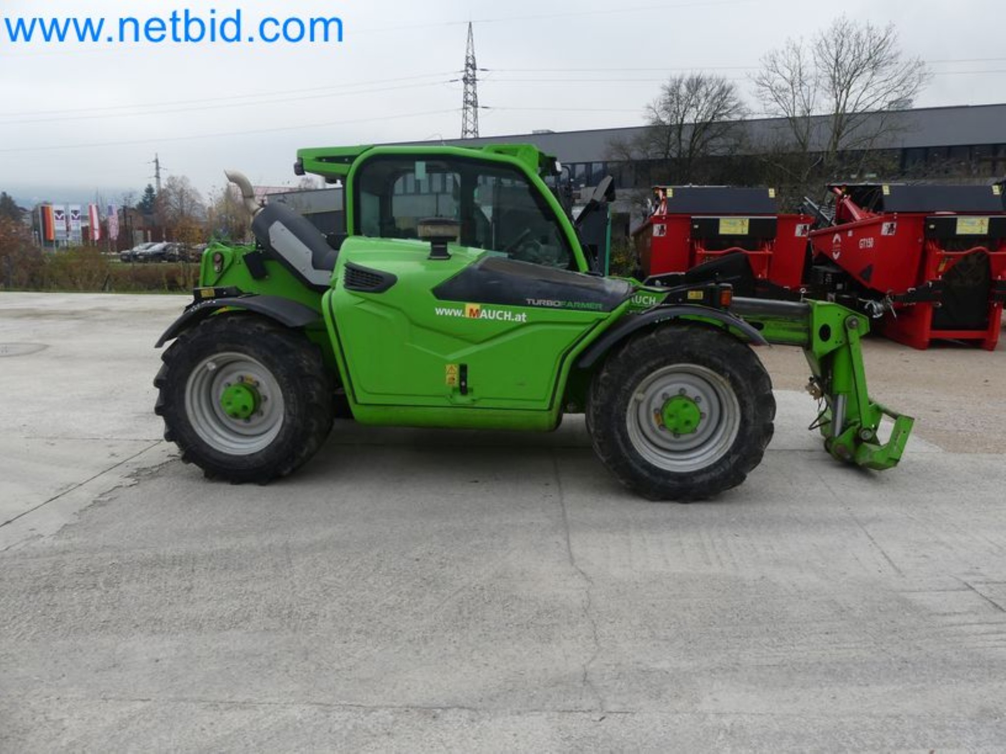 Compact telescopic handler MERLO TF35.7-115 and composting/separation system Compostdetective CD 3012-2