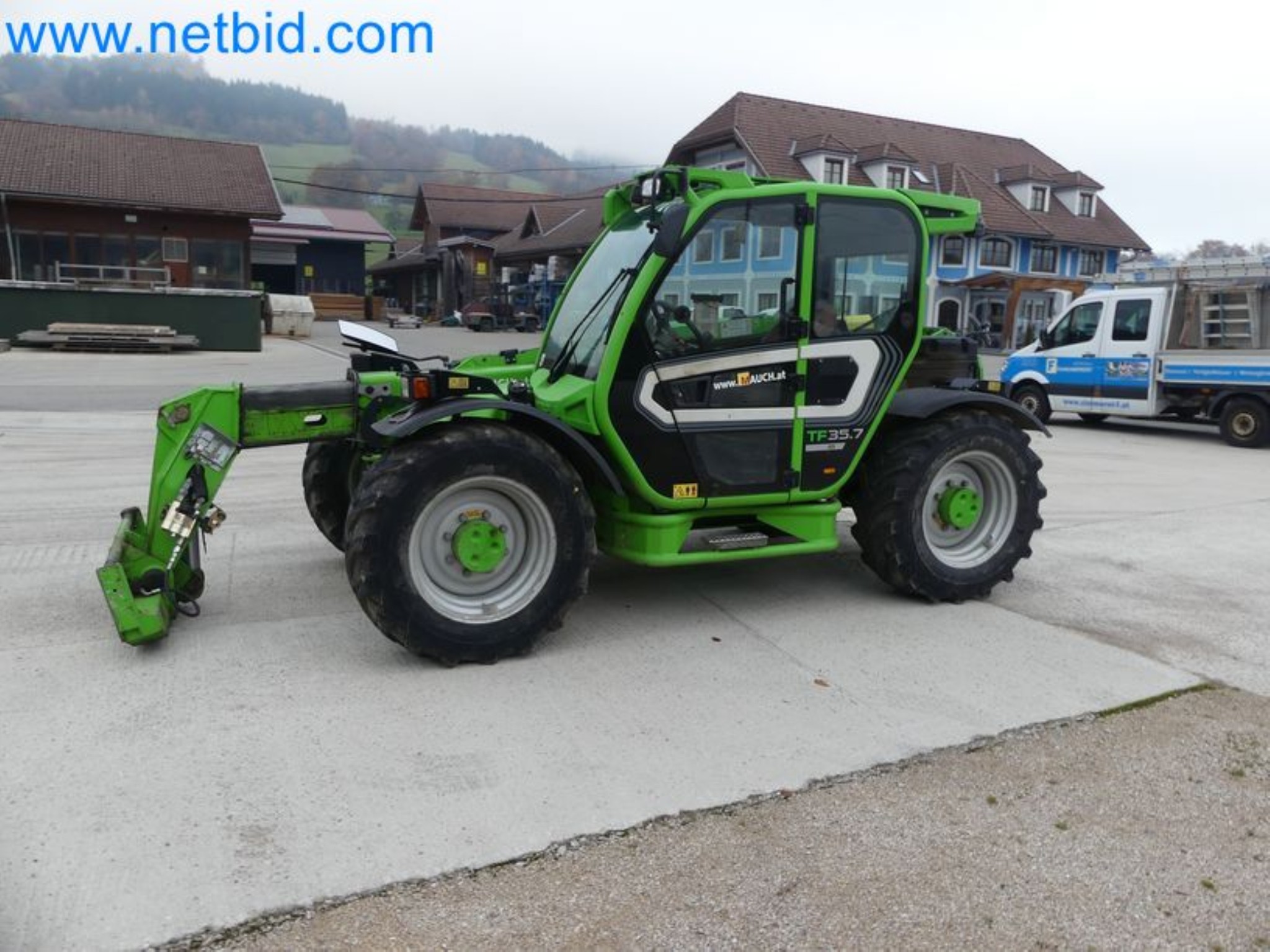 Compact telescopic handler MERLO TF35.7-115 and composting/separation system Compostdetective CD 3012-33
