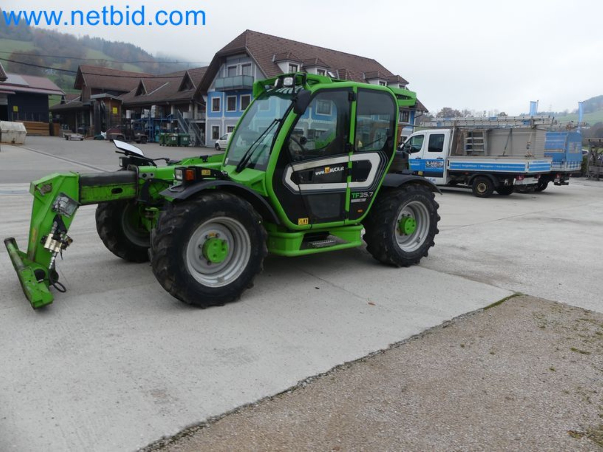 Compact telescopic handler MERLO TF35.7-115 and composting/separation system Compostdetective CD 3012-35