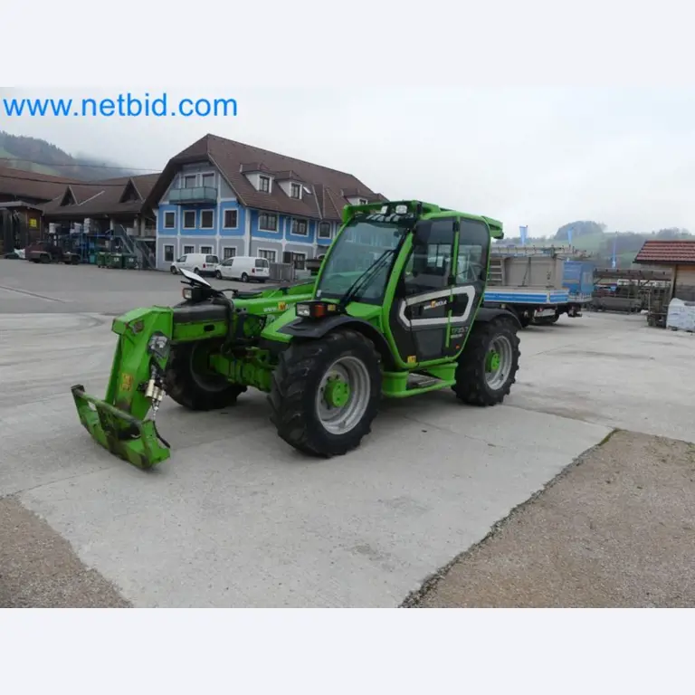 Kompakter Teleskoplader MERLO TF35.7-115 und Kompostier-/Trennanlagensystem Compostdetective CD 3012-37