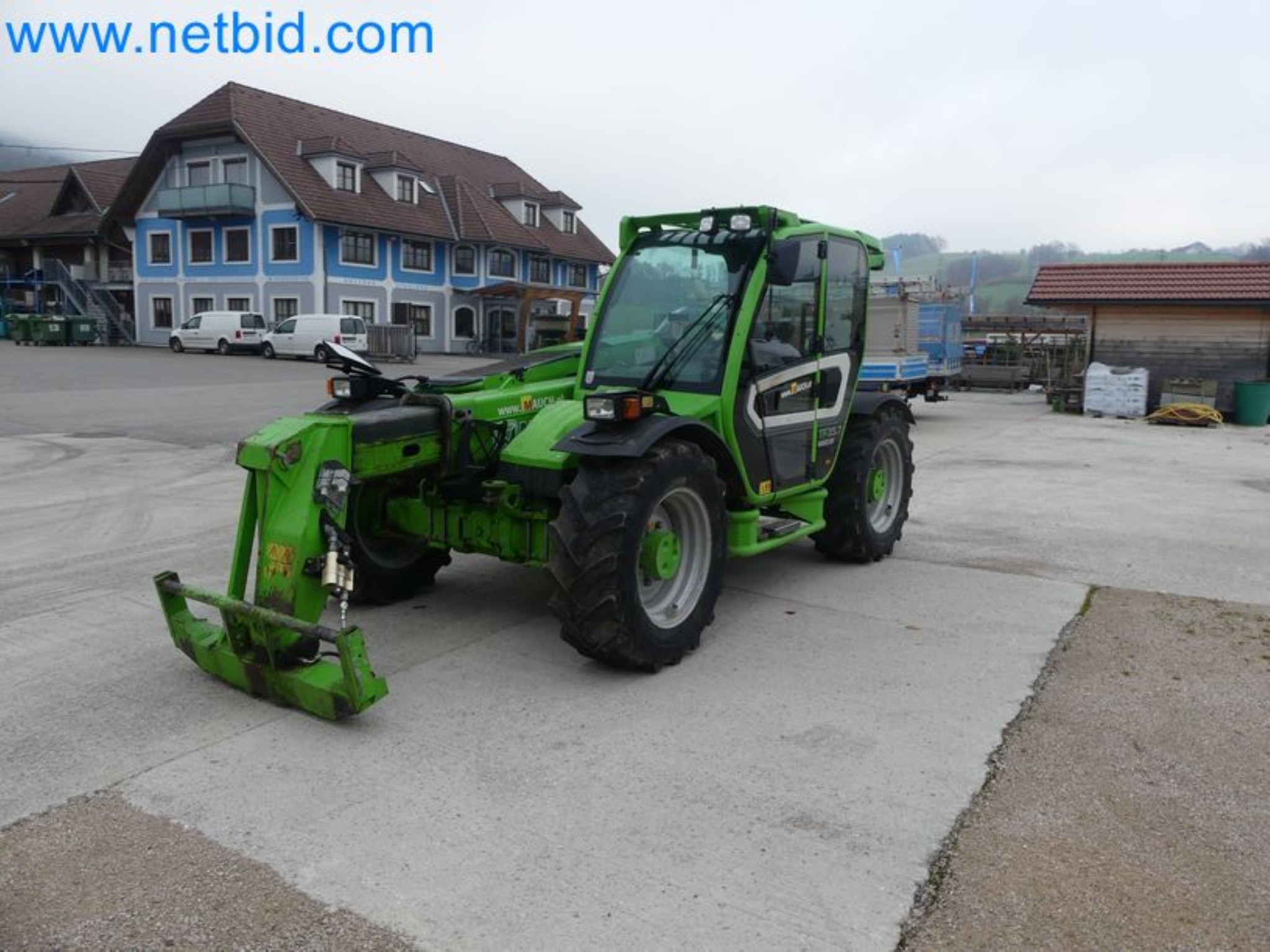 Compact telescopic handler MERLO TF35.7-115 and composting/separation system Compostdetective CD 3012-38