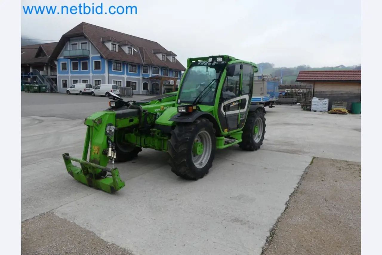 Kompakter Teleskoplader MERLO TF35.7-115 und Kompostier-/Trennanlagensystem Compostdetective CD 3012-38