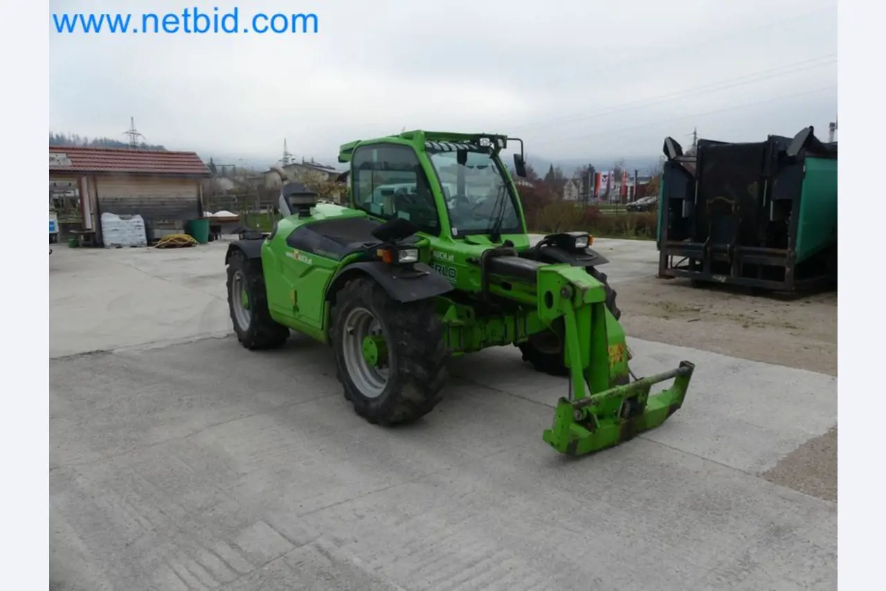 Kompakter Teleskoplader MERLO TF35.7-115 und Kompostier-/Trennanlagensystem Compostdetective CD 3012-45