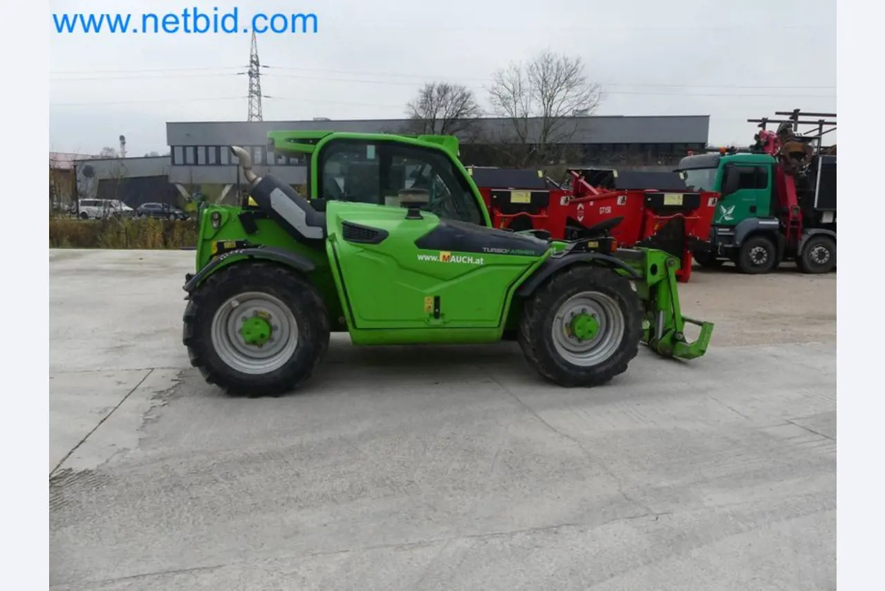 Kompakter Teleskoplader MERLO TF35.7-115 und Kompostier-/Trennanlagensystem Compostdetective CD 3012-4