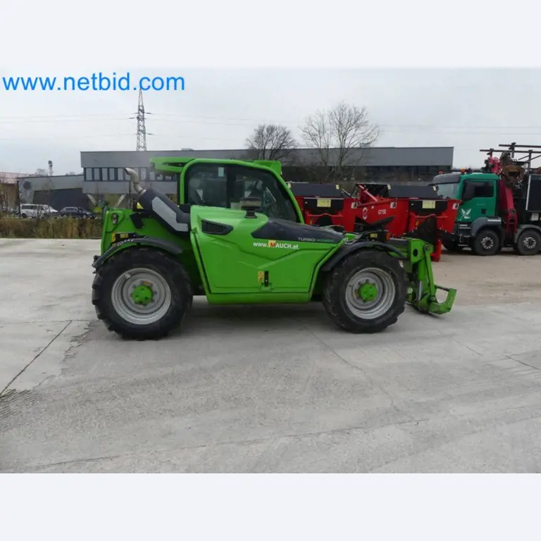 Kompakter Teleskoplader MERLO TF35.7-115 und Kompostier-/Trennanlagensystem Compostdetective CD 3012-4