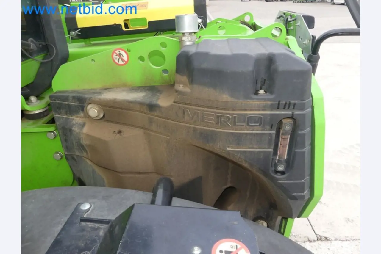 Kompakter Teleskoplader MERLO TF35.7-115 und Kompostier-/Trennanlagensystem Compostdetective CD 3012-50