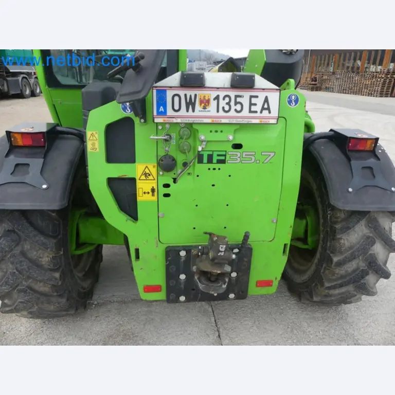 Kompakter Teleskoplader MERLO TF35.7-115 und Kompostier-/Trennanlagensystem Compostdetective CD 3012-51