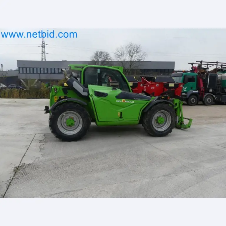 Kompakter Teleskoplader MERLO TF35.7-115 und Kompostier-/Trennanlagensystem Compostdetective CD 3012-5