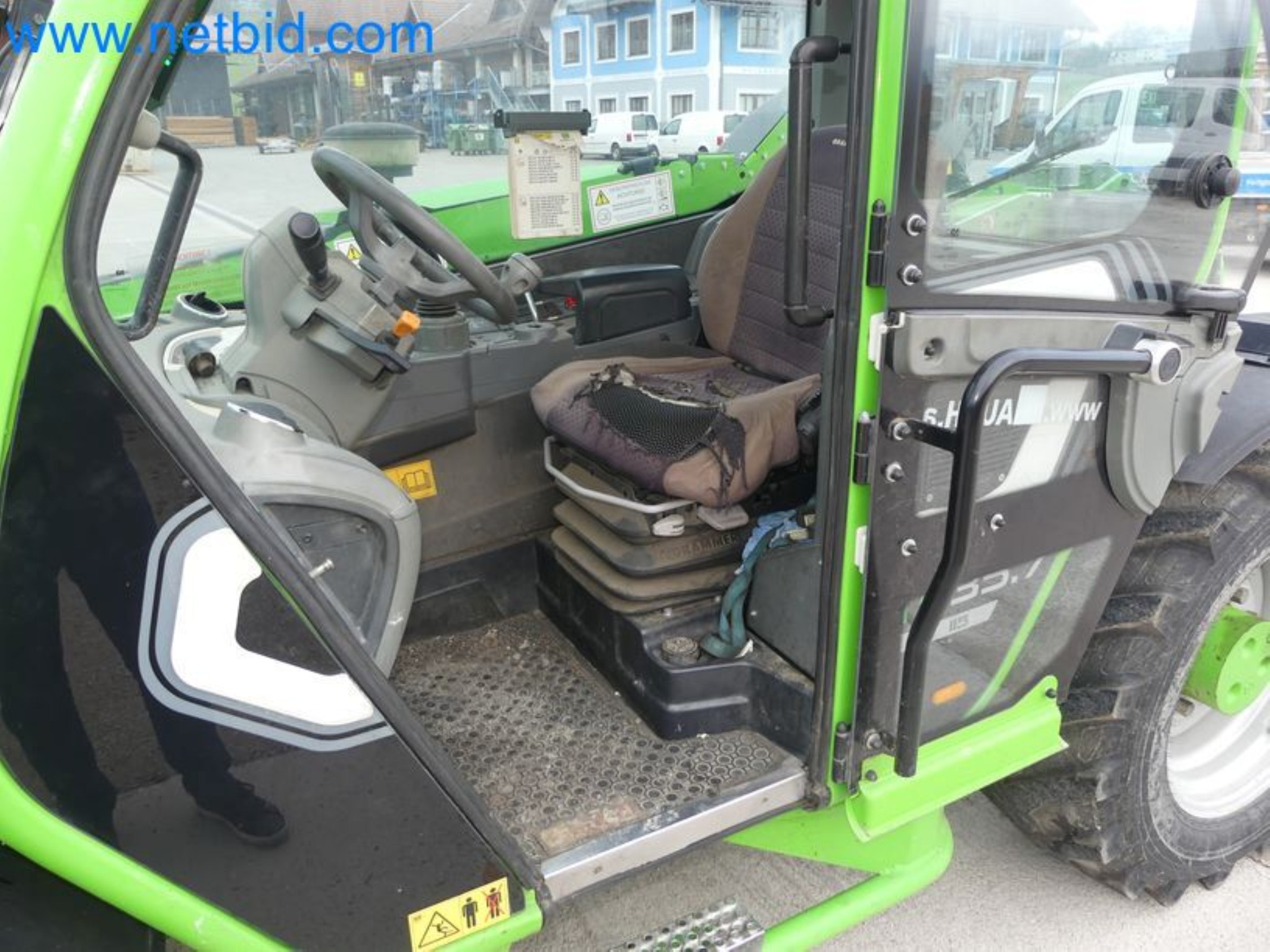 Compact telescopic handler MERLO TF35.7-115 and composting/separation system Compostdetective CD 3012-61